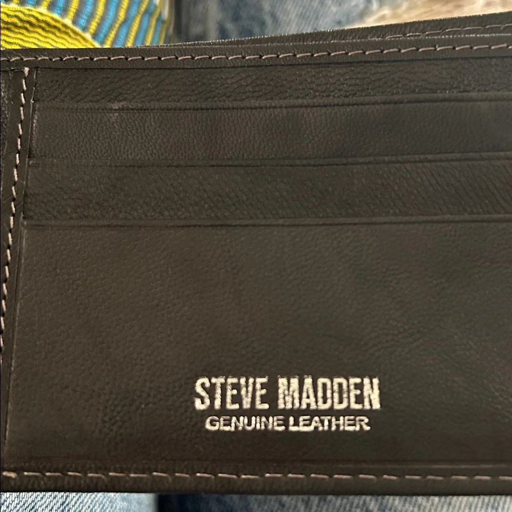 Men’s Steve Madden Genuine Leather Black Bifold Wallet RFID Protection